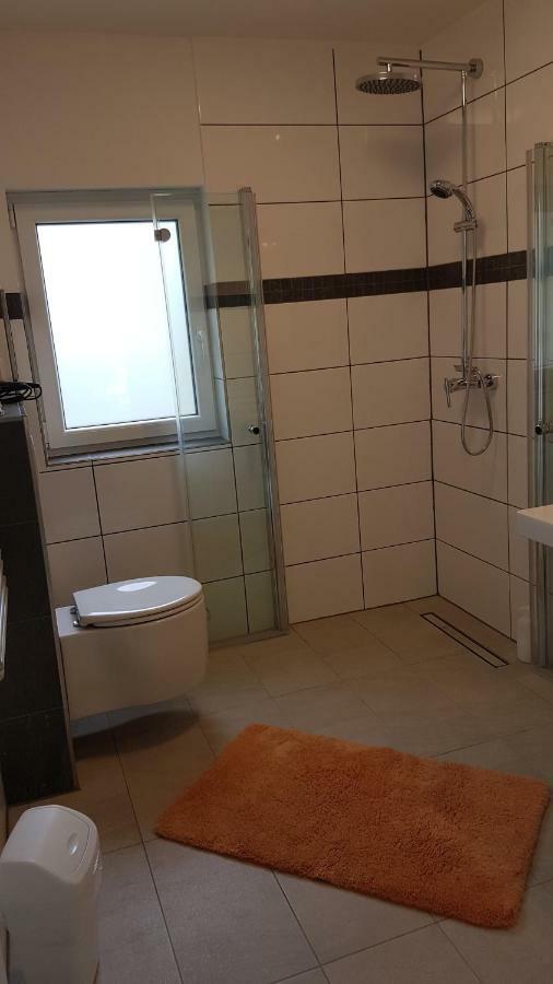 Gemutliches Grosszugiges Appartement Steinbreche Barrierefrei Bergisch Gladbach Buitenkant foto